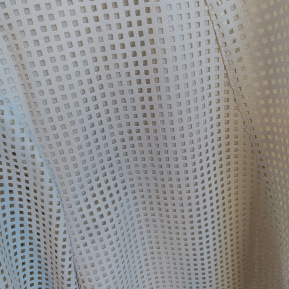 Chico's White Laser Cut Moto Jacket Blazer Size 12 Asymmetrical Geometric design - Picture 16 of 16